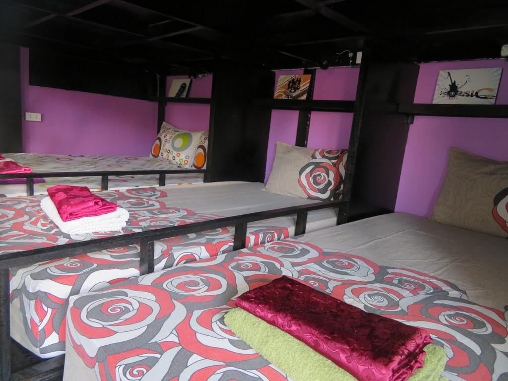 Same Same Guesthouse, Bar & Restaurant (Adults Only) Haad Rin Exteriér fotografie