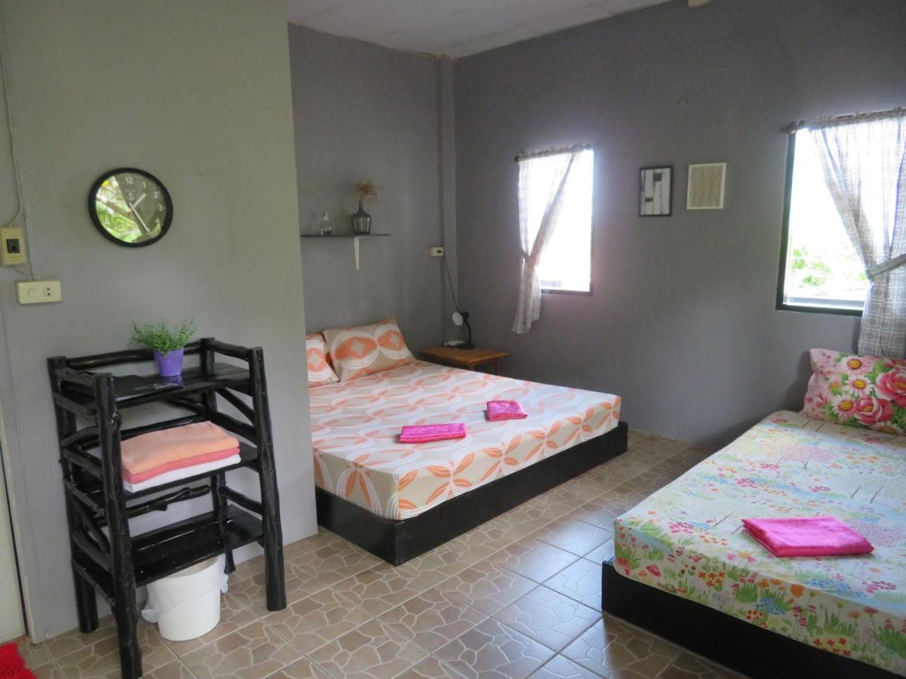 Same Same Guesthouse, Bar & Restaurant (Adults Only) Haad Rin Exteriér fotografie