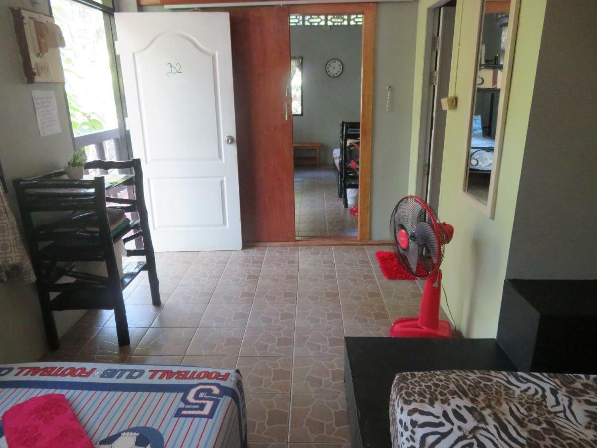 Same Same Guesthouse, Bar & Restaurant (Adults Only) Haad Rin Exteriér fotografie