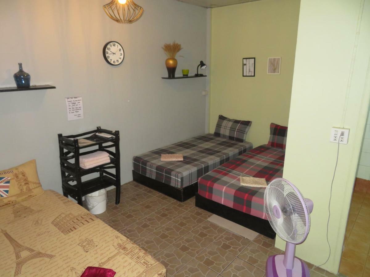 Same Same Guesthouse, Bar & Restaurant (Adults Only) Haad Rin Exteriér fotografie
