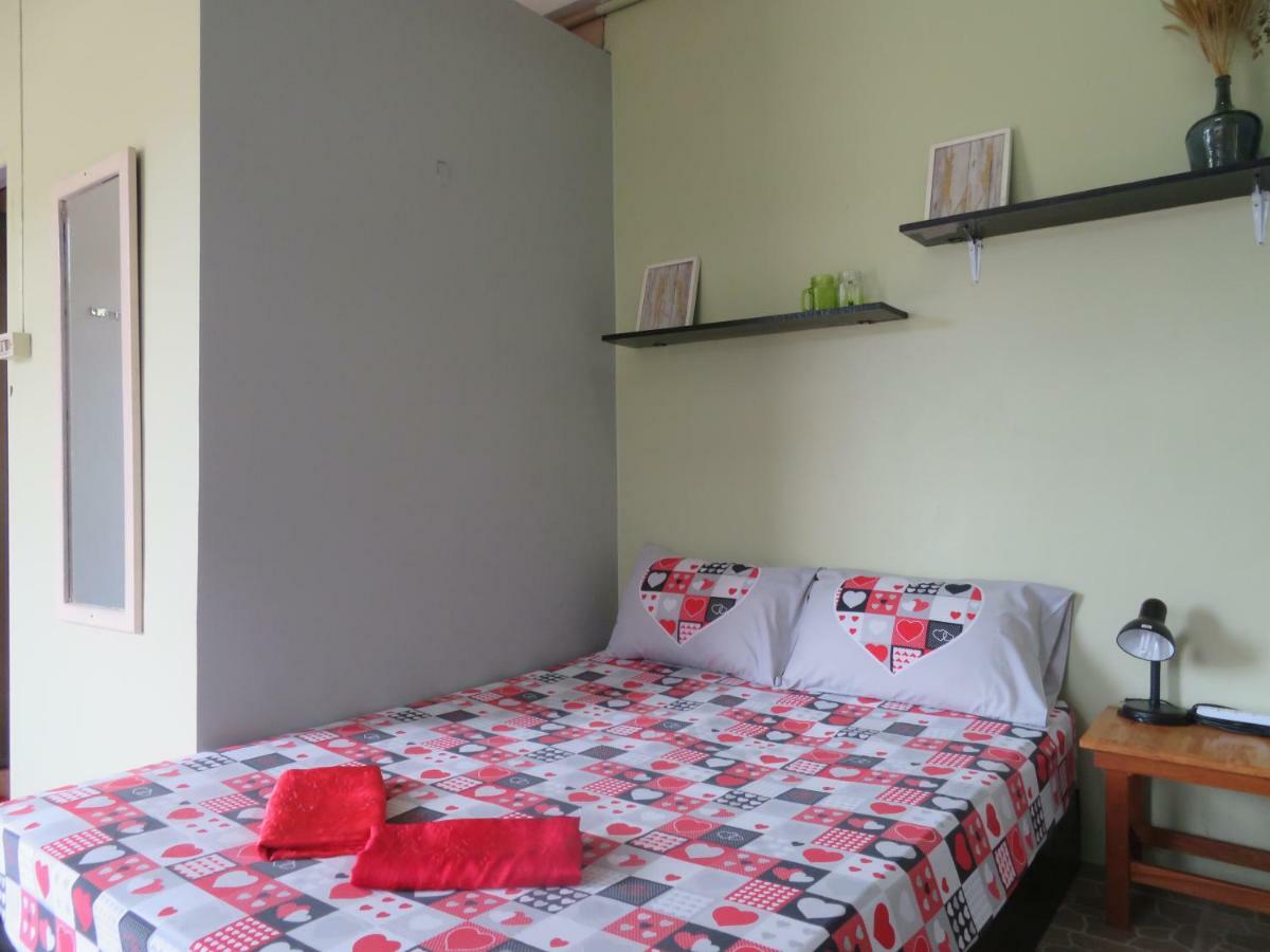 Same Same Guesthouse, Bar & Restaurant (Adults Only) Haad Rin Exteriér fotografie