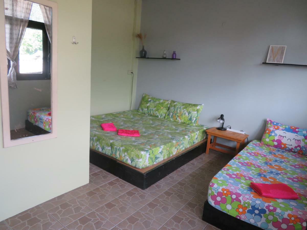 Same Same Guesthouse, Bar & Restaurant (Adults Only) Haad Rin Exteriér fotografie