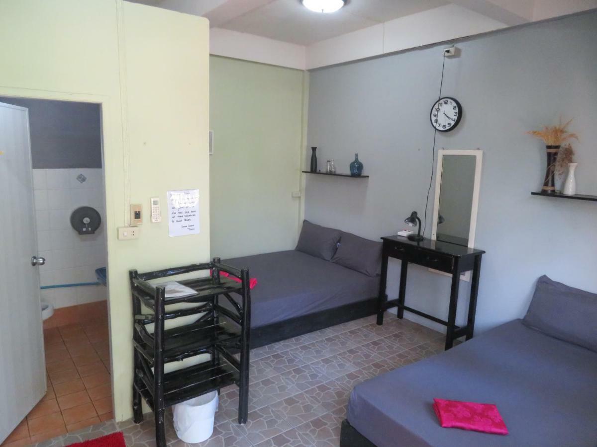 Same Same Guesthouse, Bar & Restaurant (Adults Only) Haad Rin Exteriér fotografie